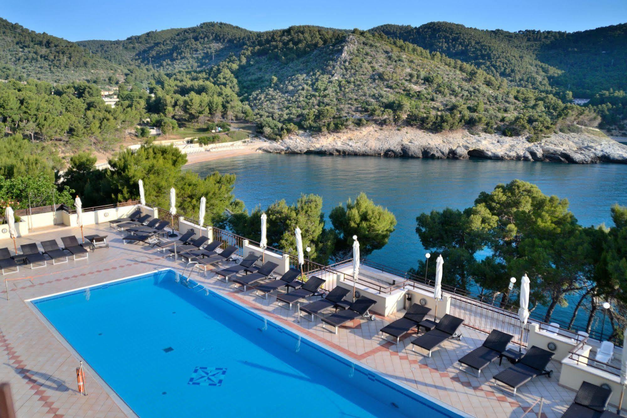 Pugnochiuso Resort - Hotel Del Faro Exterior foto